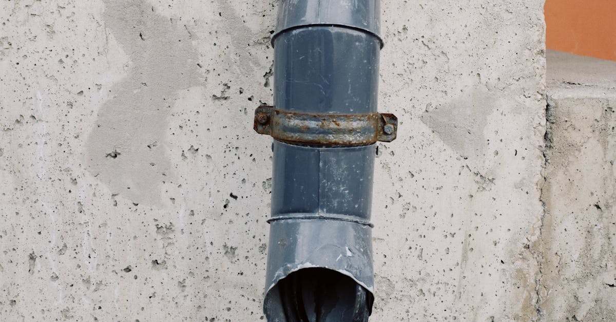 How much does pipe maintenance cost?